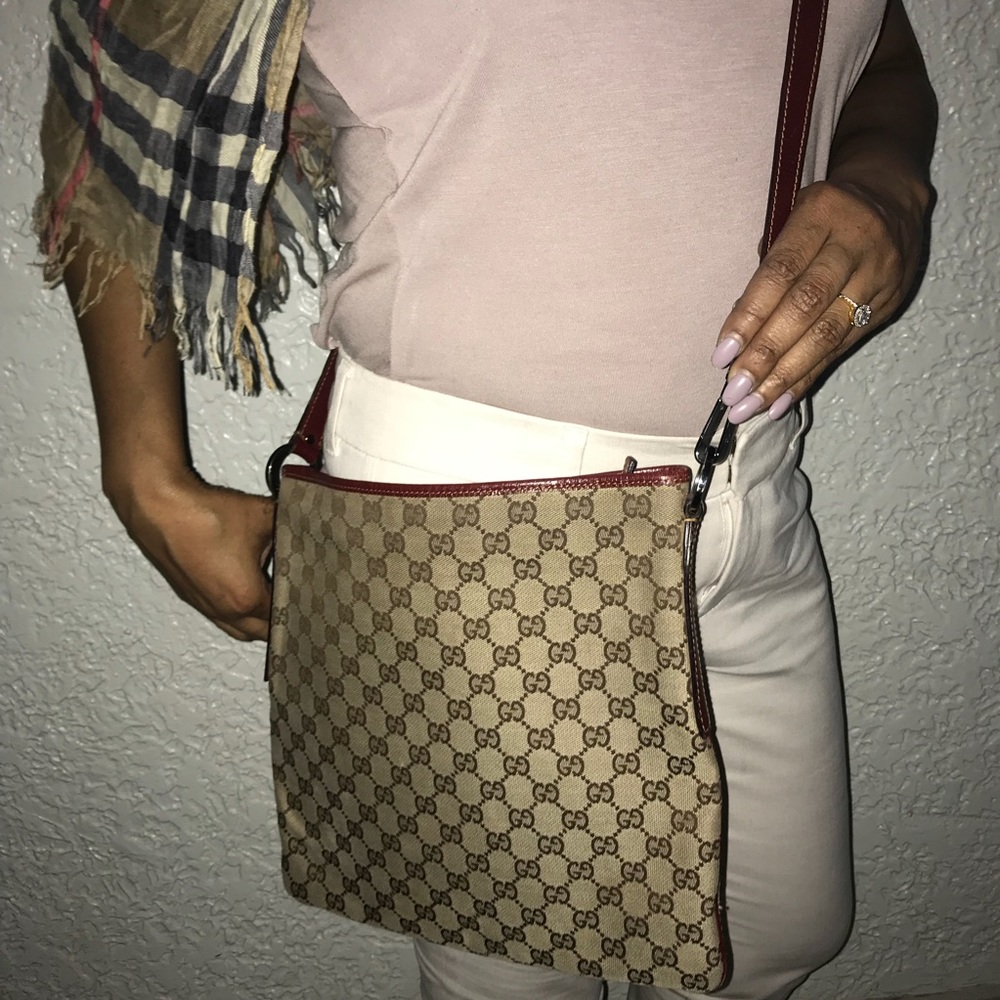 Authentic Gucci GG Canvas Leather Crossbody Bag - Picture 8 of 8